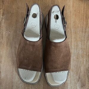 Brown suede Avellini sandal 9,5